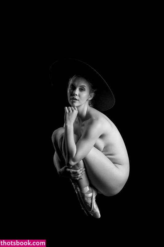 Kayla Coyote Photo #75