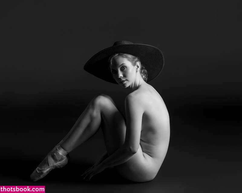 Kayla Coyote Photo #90