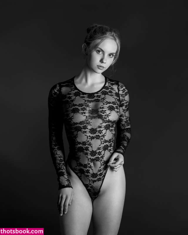 Kayla Coyote Photo #96