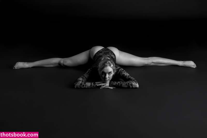 Kayla Coyote Photo #97