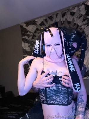 Domztrickz Photo #185