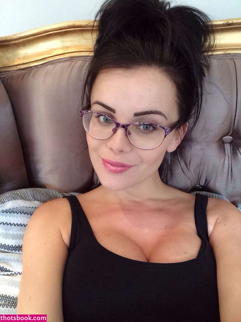 Emma Glover Photo #405