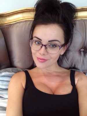 Emma Glover Photo #405