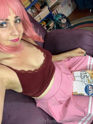 Litzia Moon Photo #29