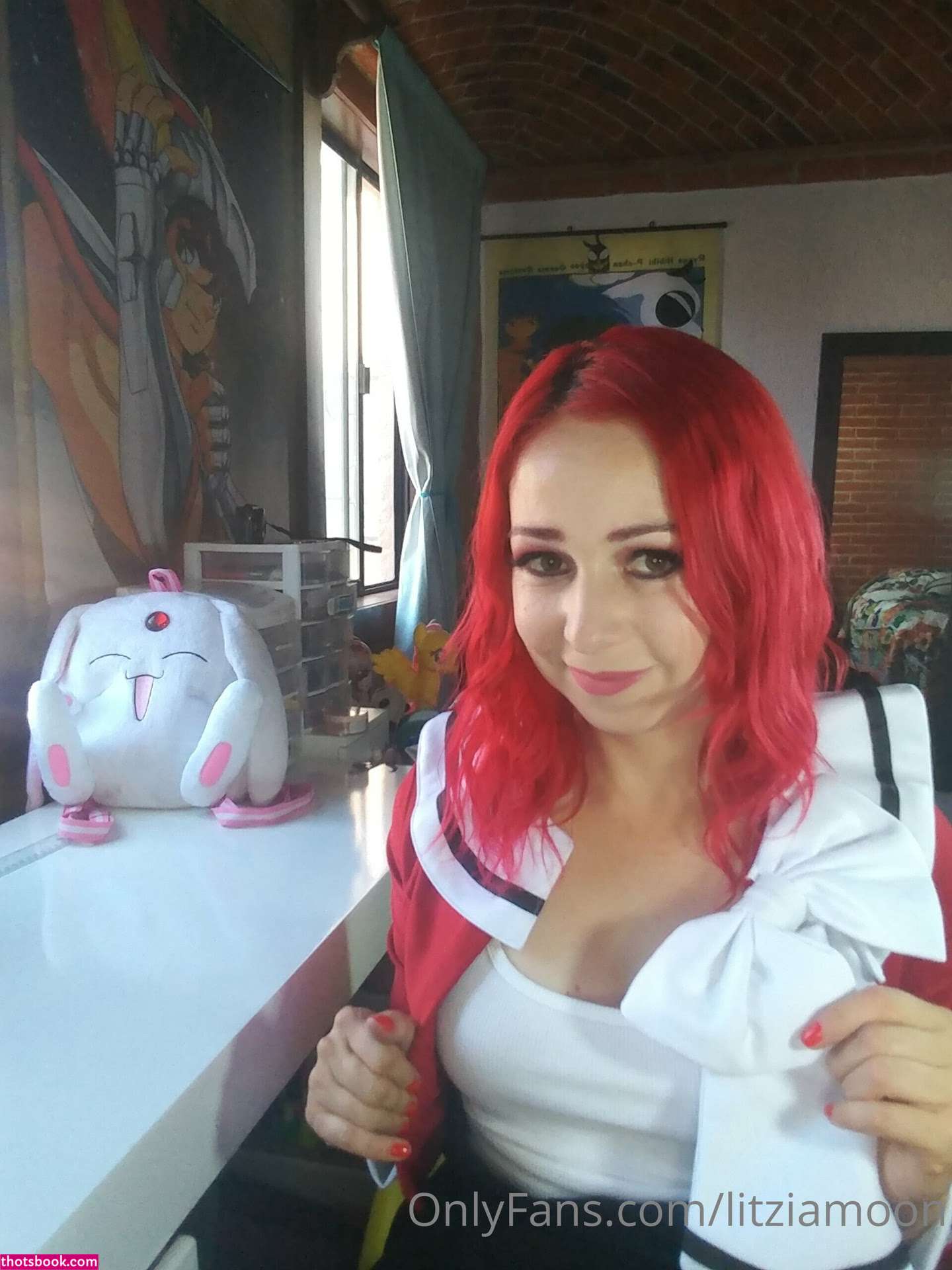 Litzia Moon Photo #65