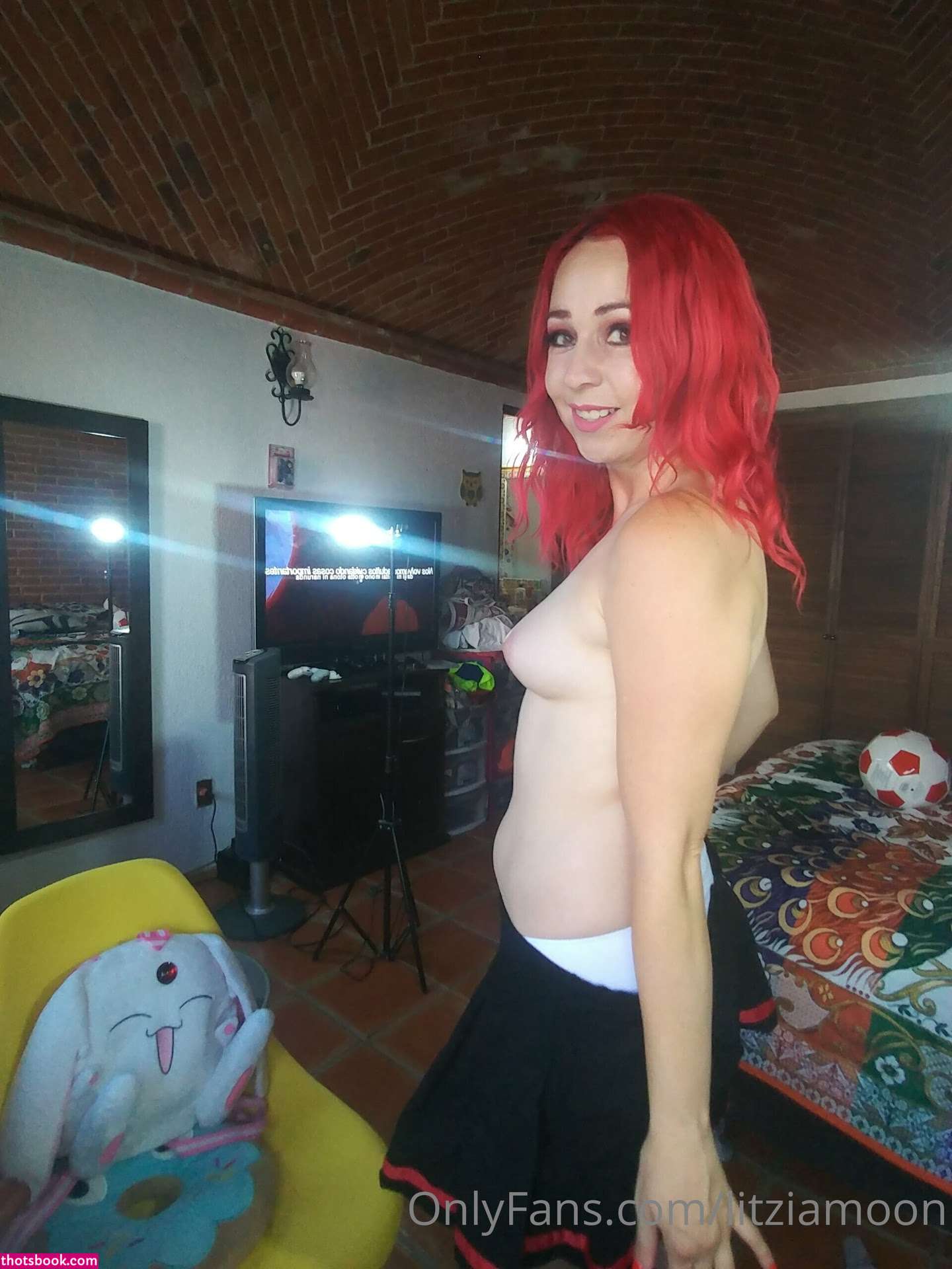 Litzia Moon Photo #76