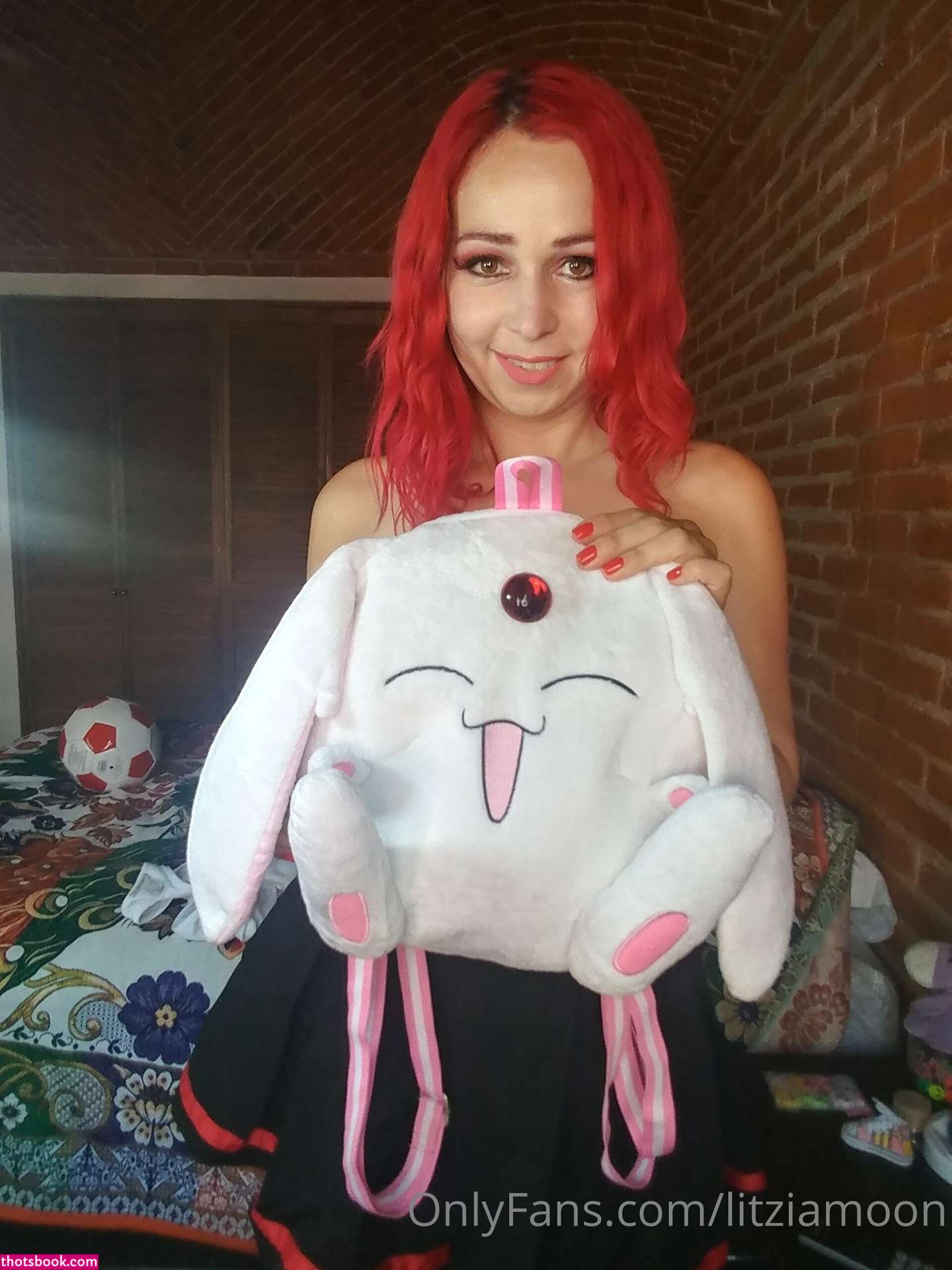 Litzia Moon Photo #82