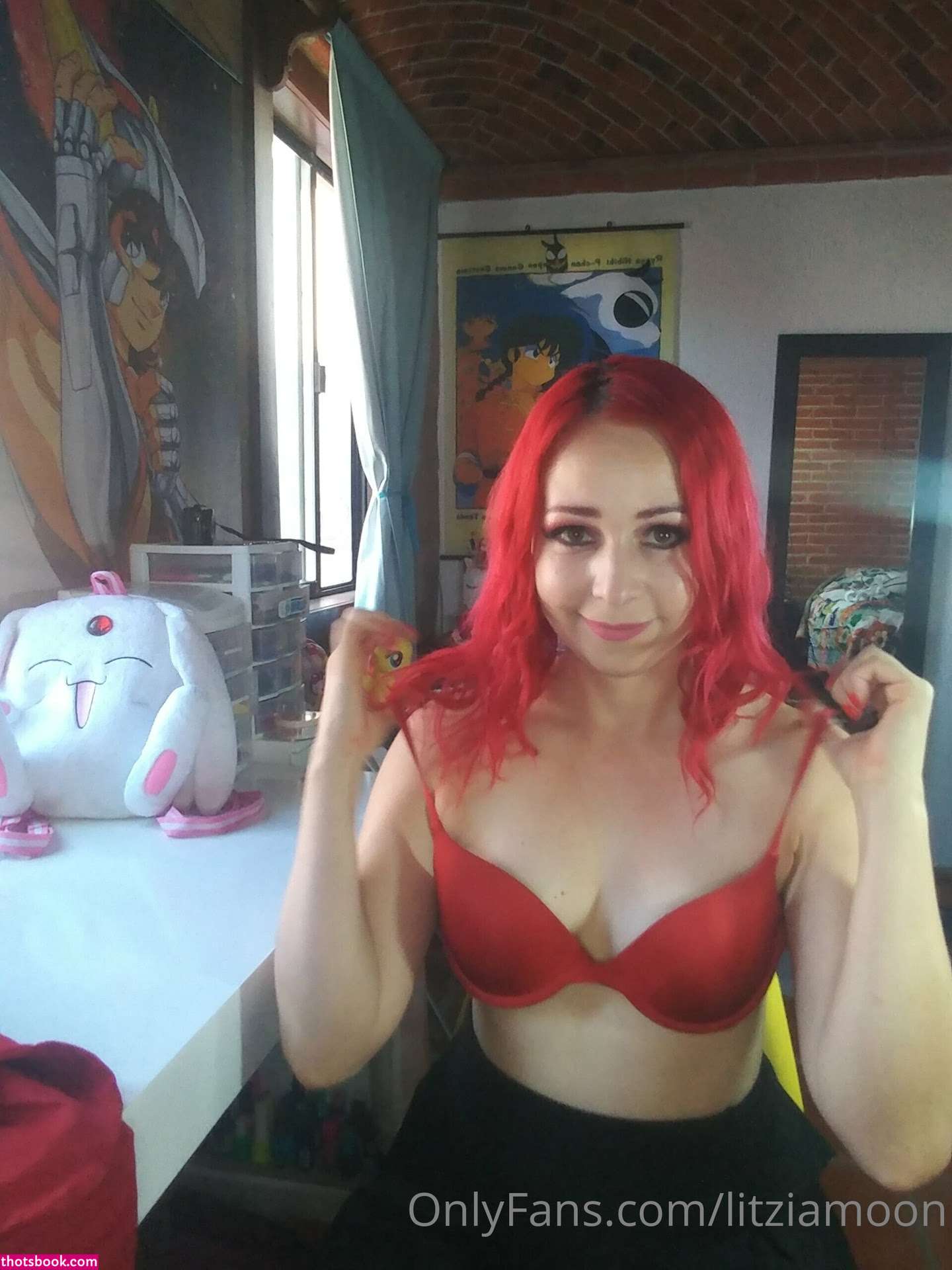 Litzia Moon Photo #91