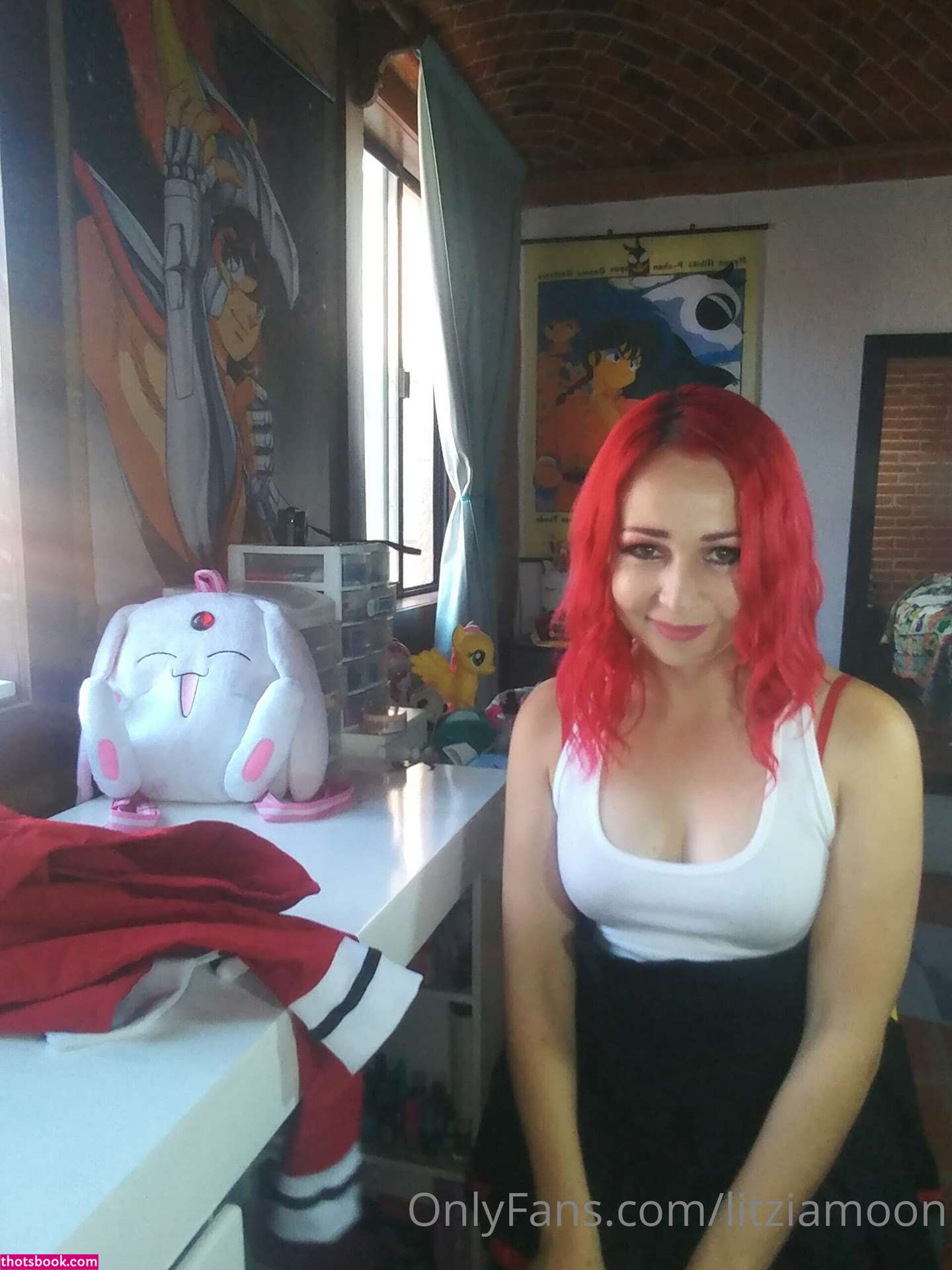 Litzia Moon Photo #95