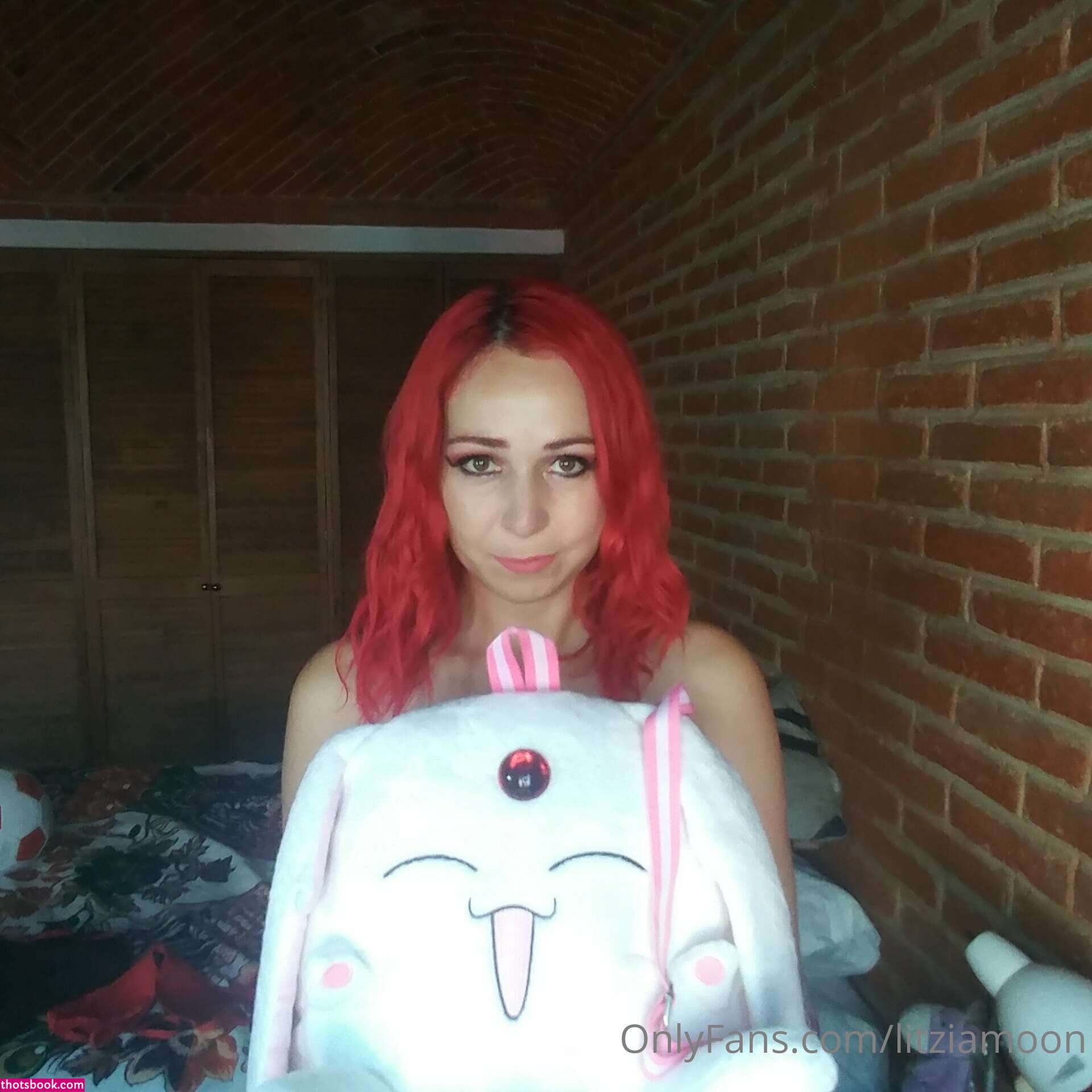 Litzia Moon Photo #99