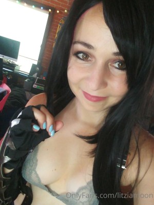 Litzia Moon Photo #113