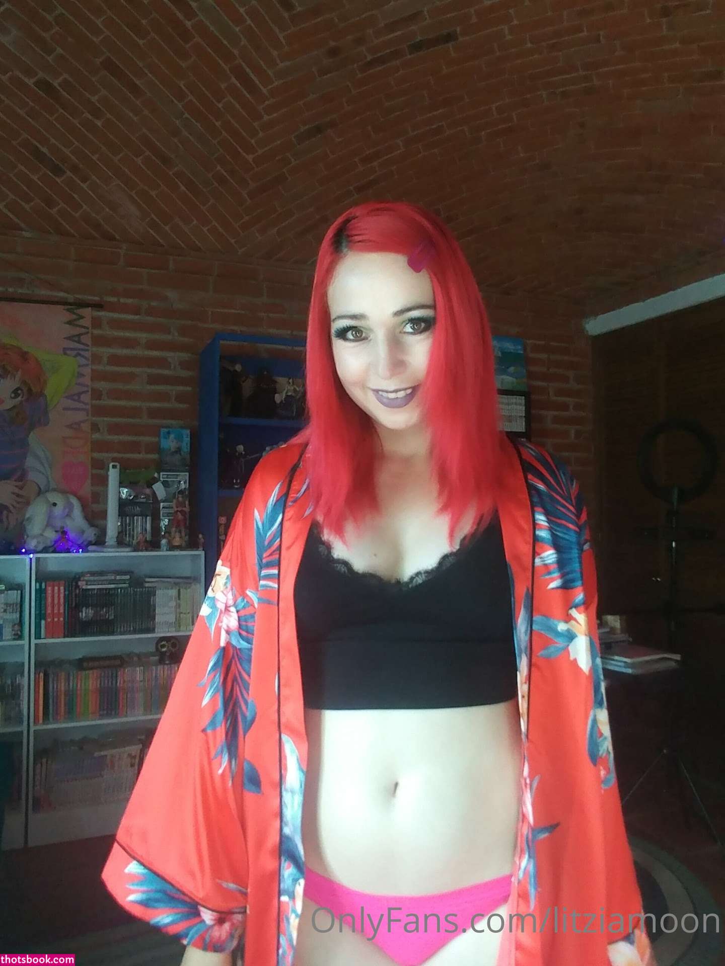 Litzia Moon Photo #146