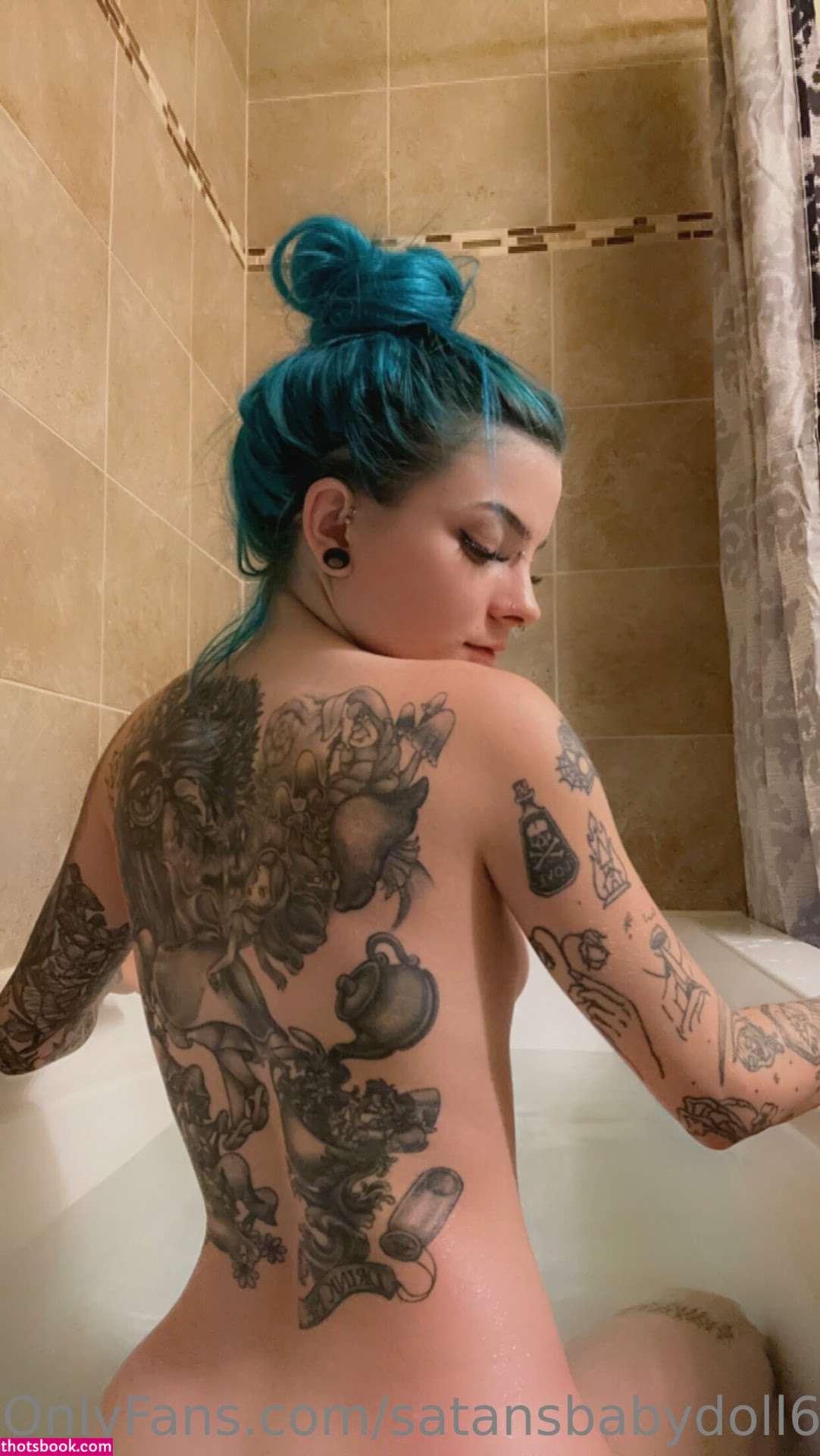 Justine Schiavone Photo #48