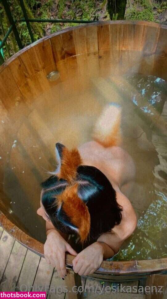 Yesikasaenz Photo #11