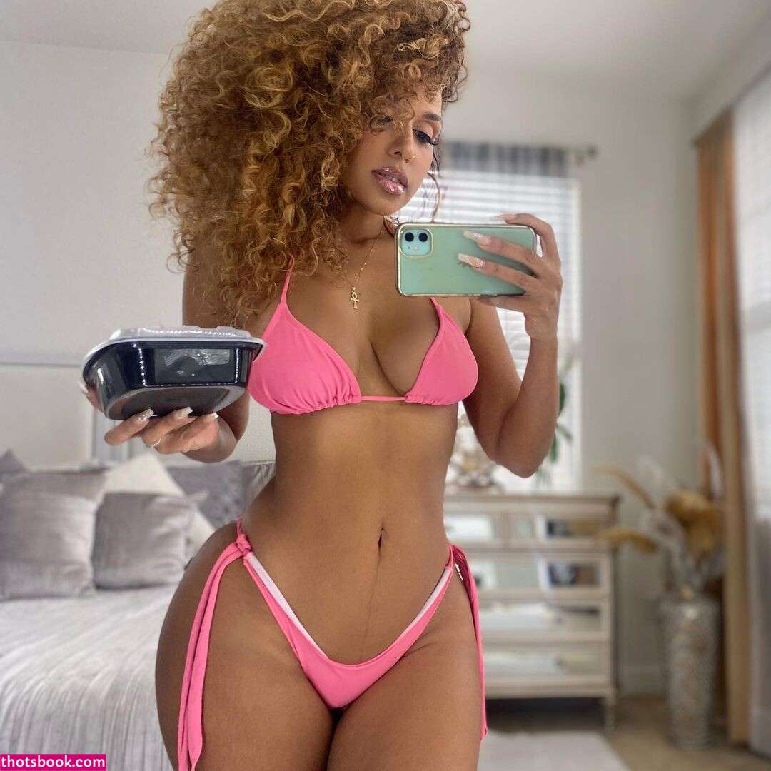 Aisha Thalia Photo #6