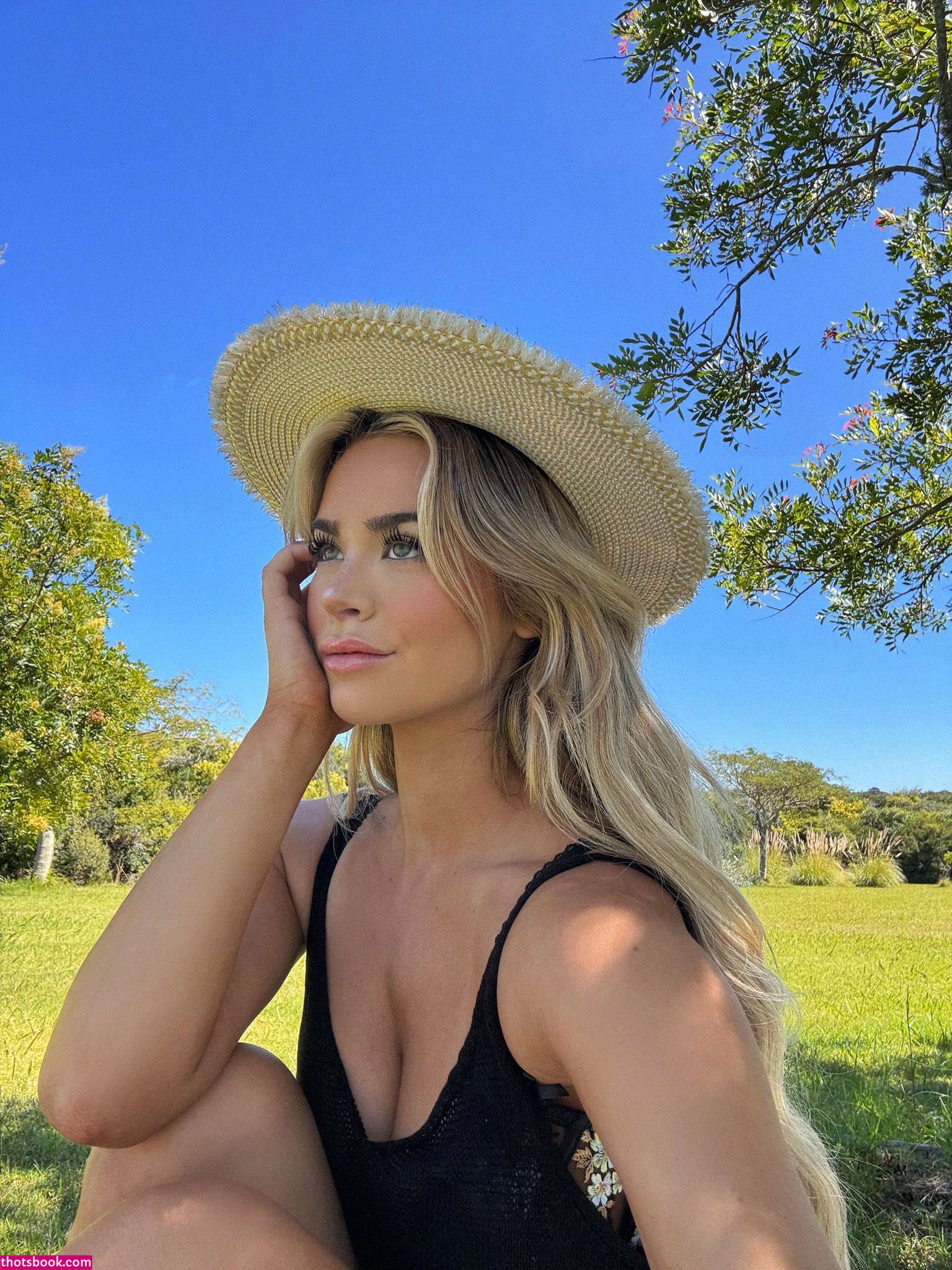 Emily Elizabeth Photo #171