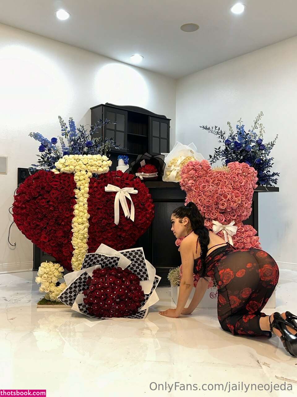 Jailyne Ojeda Photo #102