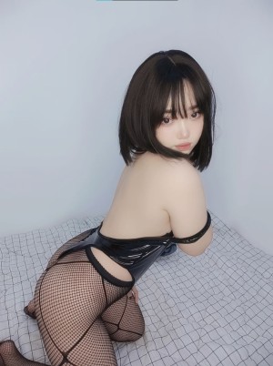 Mizaki Levi Photo #69