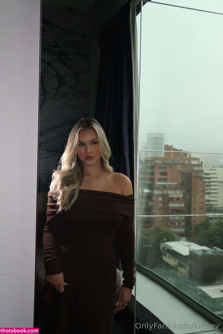 Kinsey Wolanski Photo #63