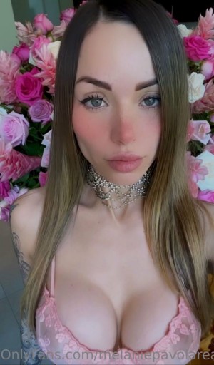 Melanie Pavola Post #36