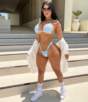 Anggy Lotito Photo #4