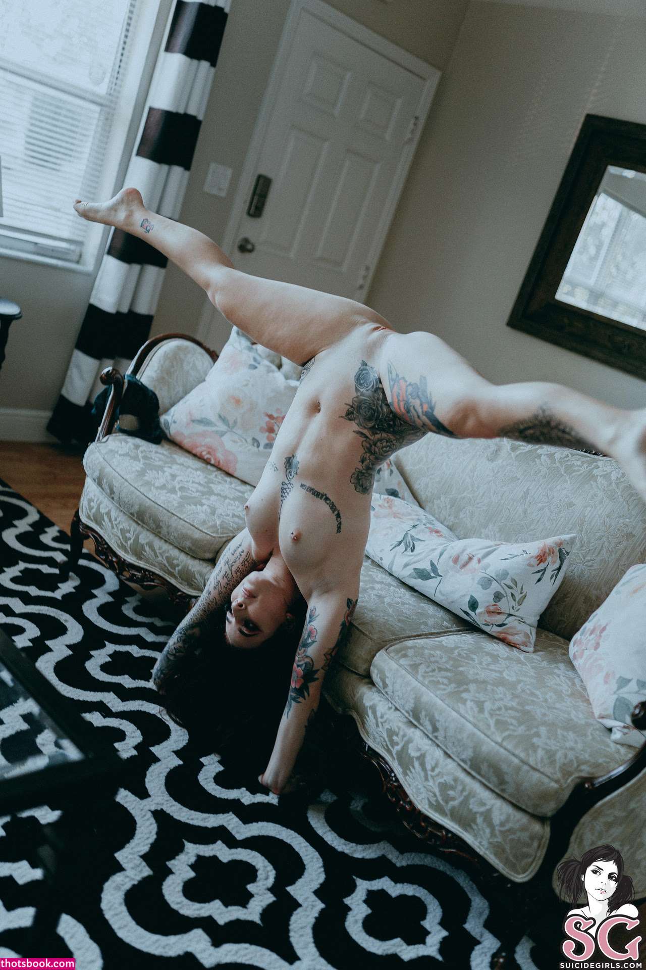 Apex Suicide Photo #15