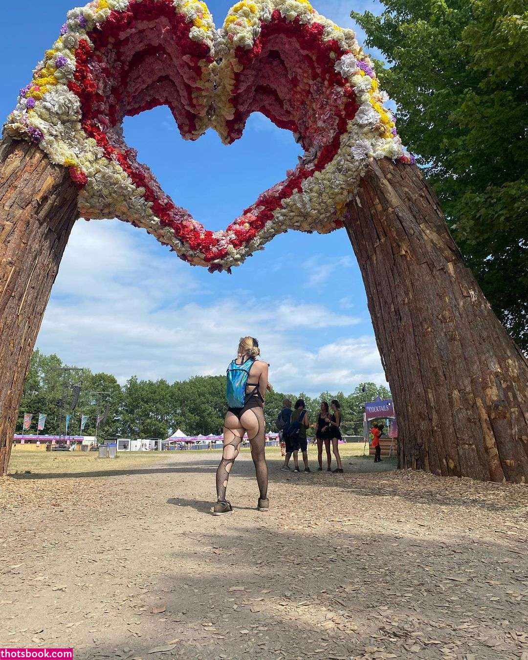 Kali Molzon Photo #22