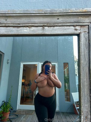 Badgal Pheephee Photo #25