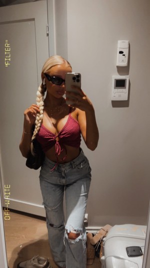 Lisa Pedersen Photo #31