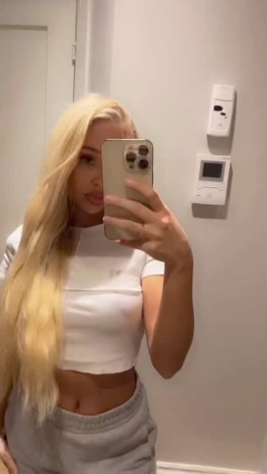 Lisa Pedersen Photo #34