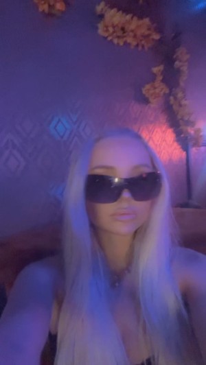 Lisa Pedersen Photo #41