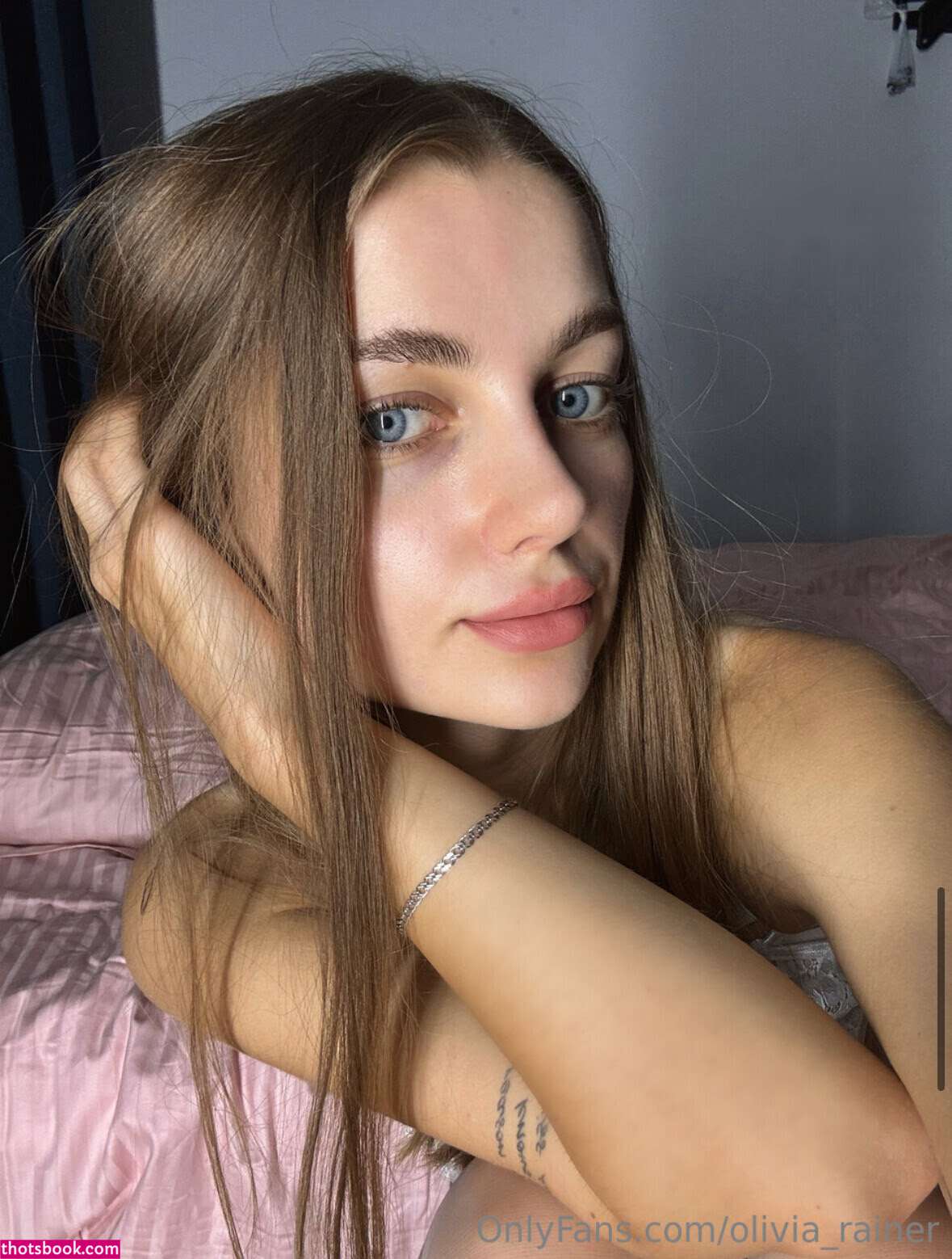 Olivia Rainer Photo #11