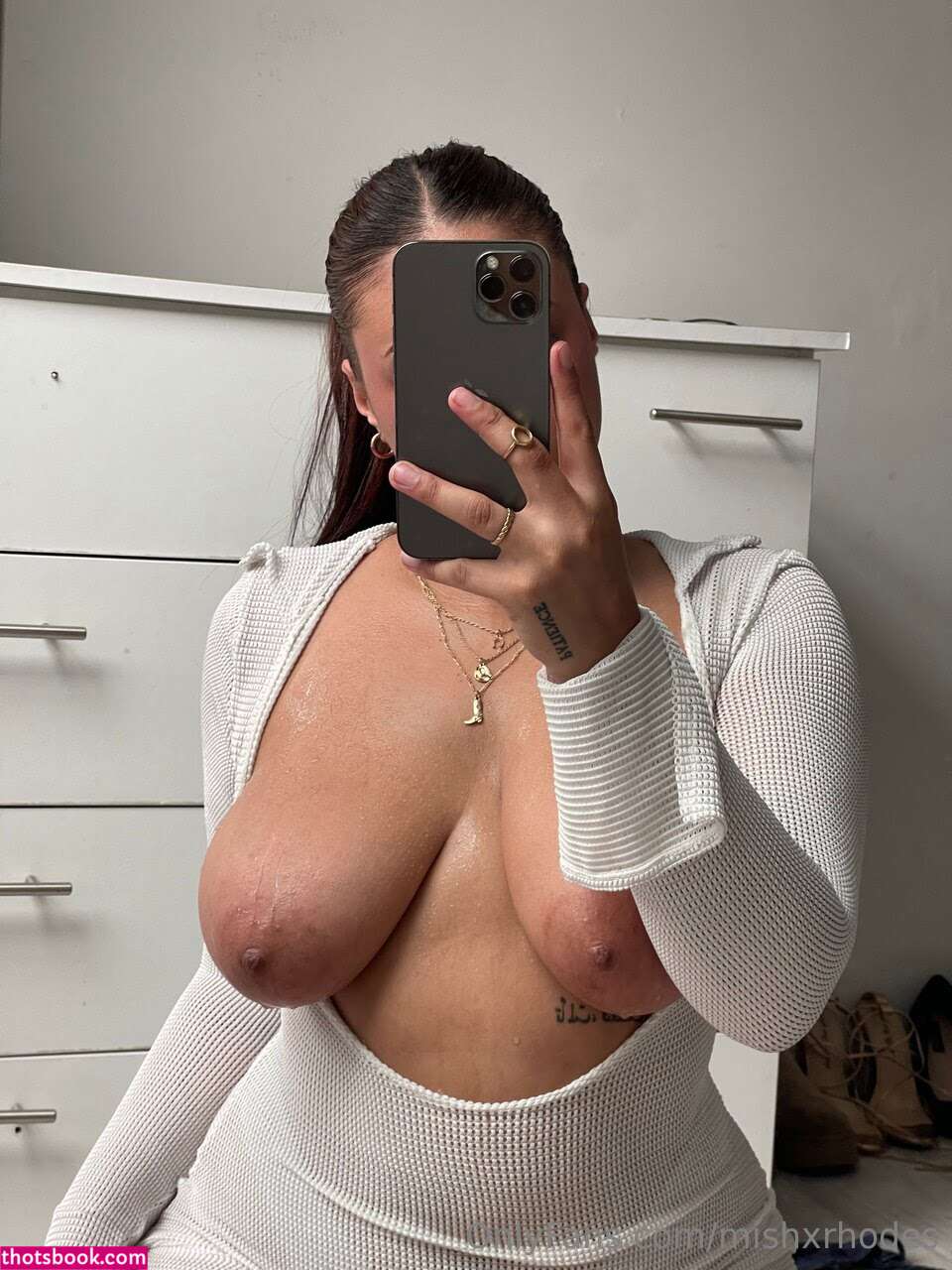 Mishxrhodes Photo #20