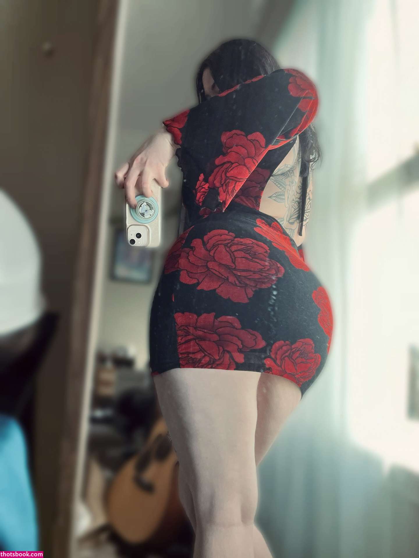 nerdydirtypeach Photo #5