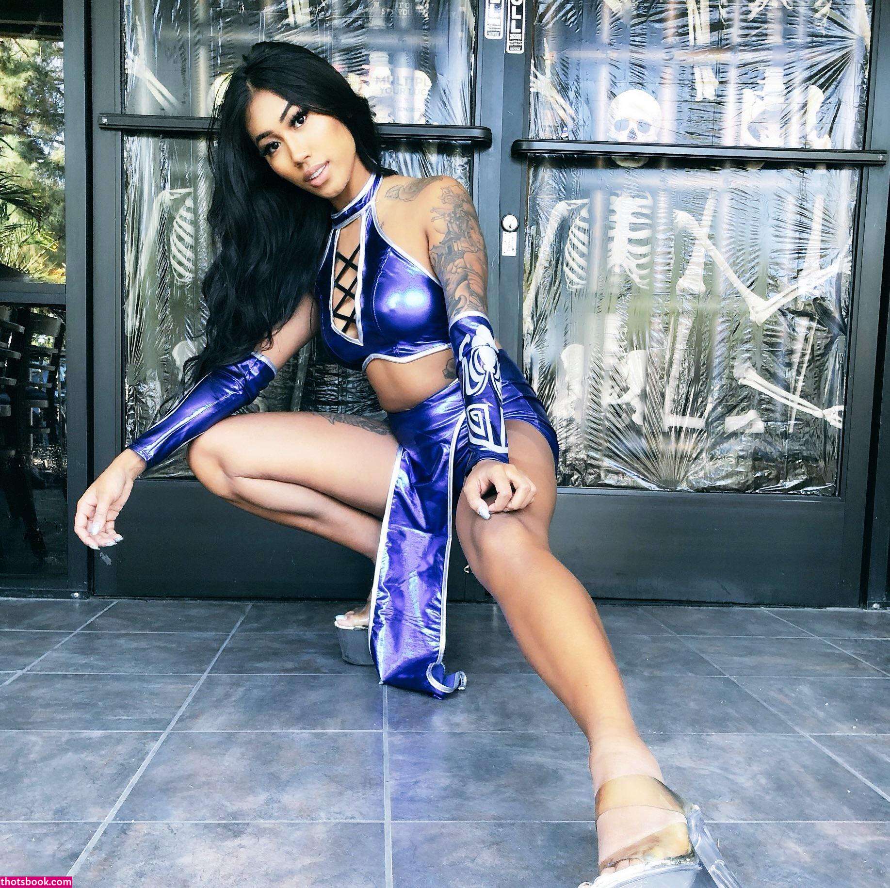 Rosette Hing Photo #10