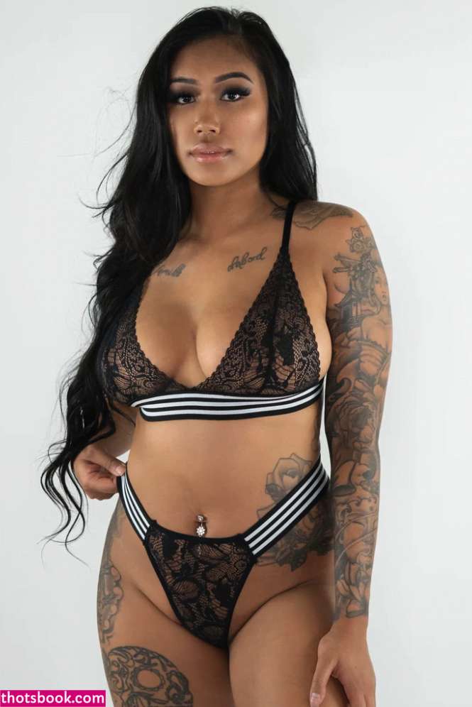 Rosette Hing Photo #26