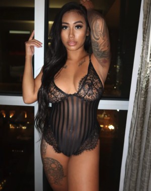 Rosette Hing Photo #27