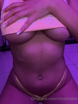 Blondebaddie18 Photo #25