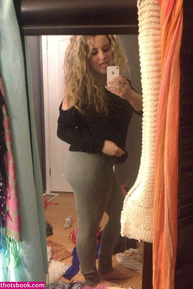 Blondesquats Photo #13