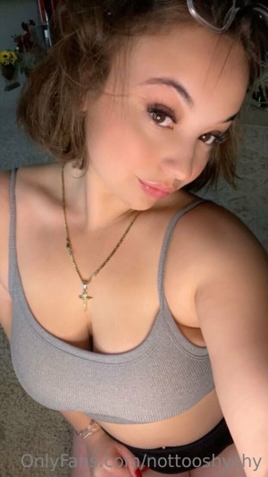 nottooshyshy Photo #15