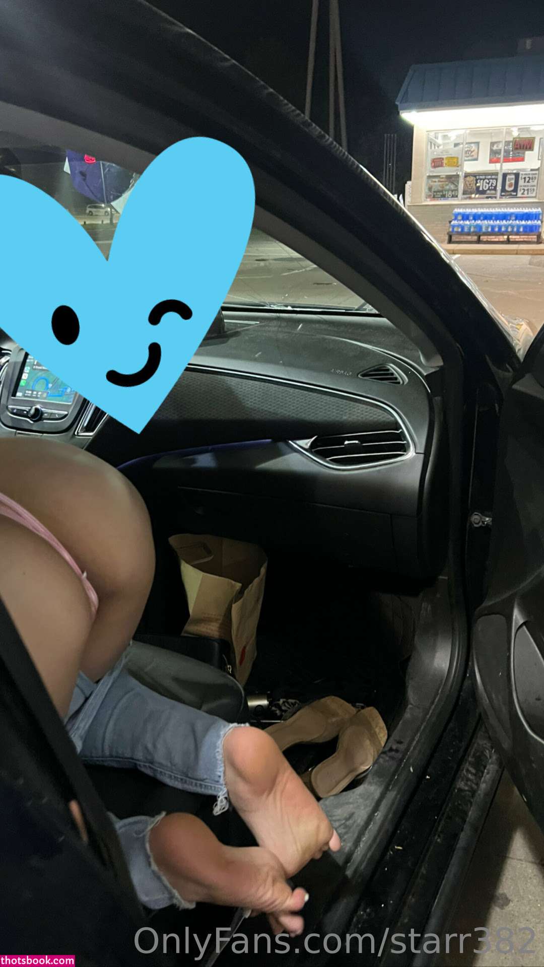 Veronica Soles Photo #4