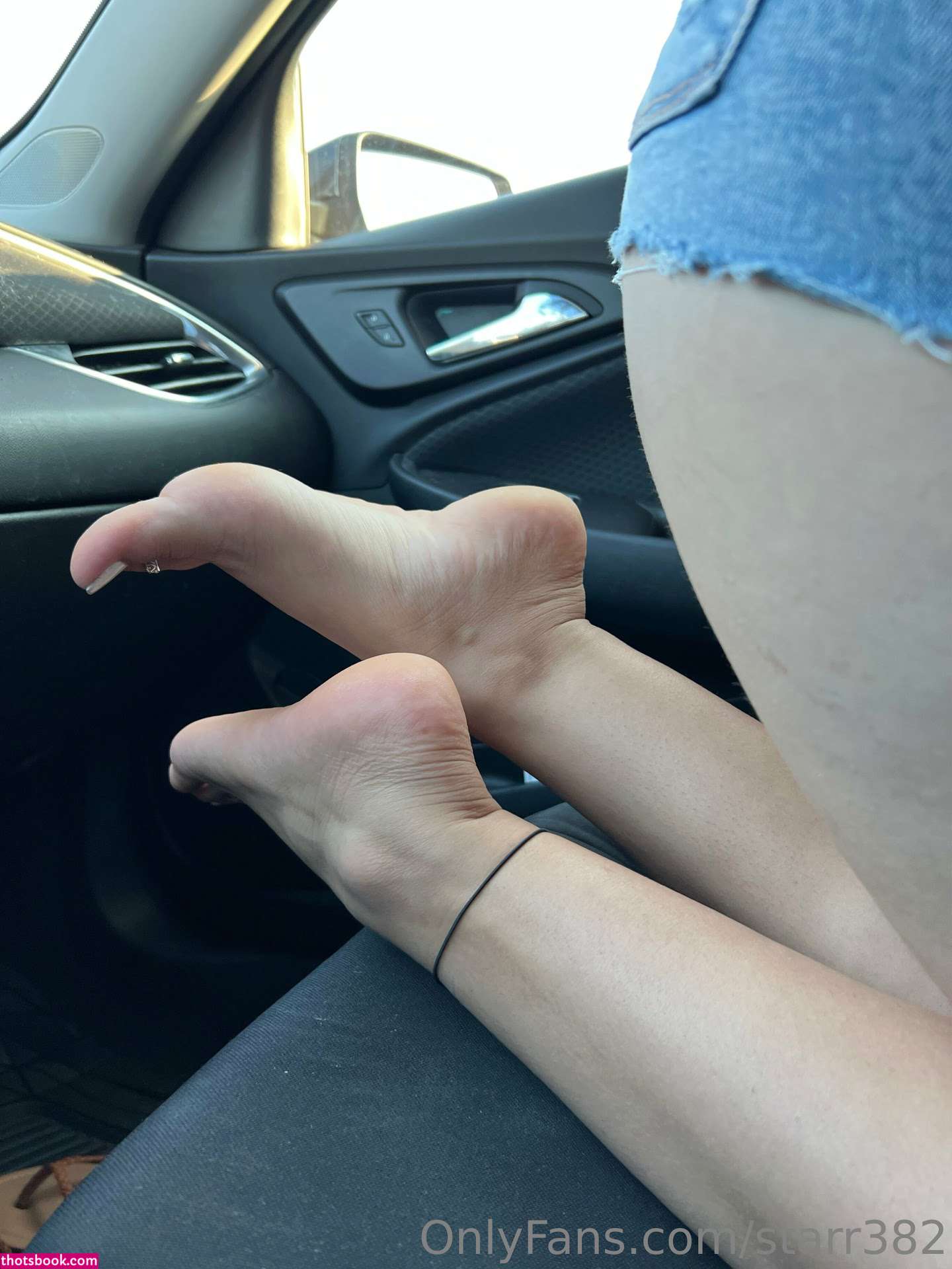 Veronica Soles Photo #6