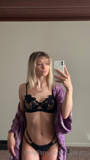 daintytits Photo #29