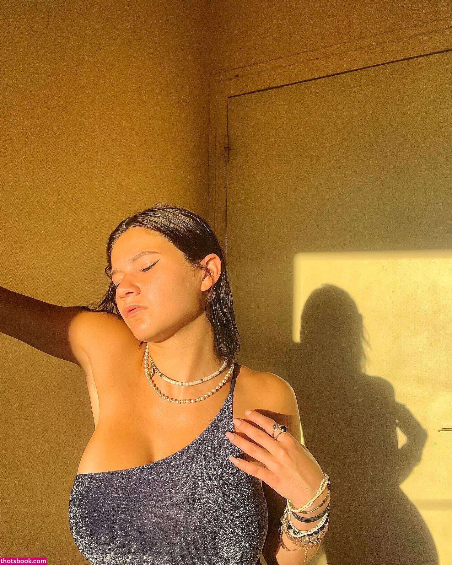 Manon Chrd Photo #26