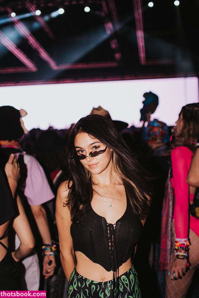 Court Ferris Photo #28