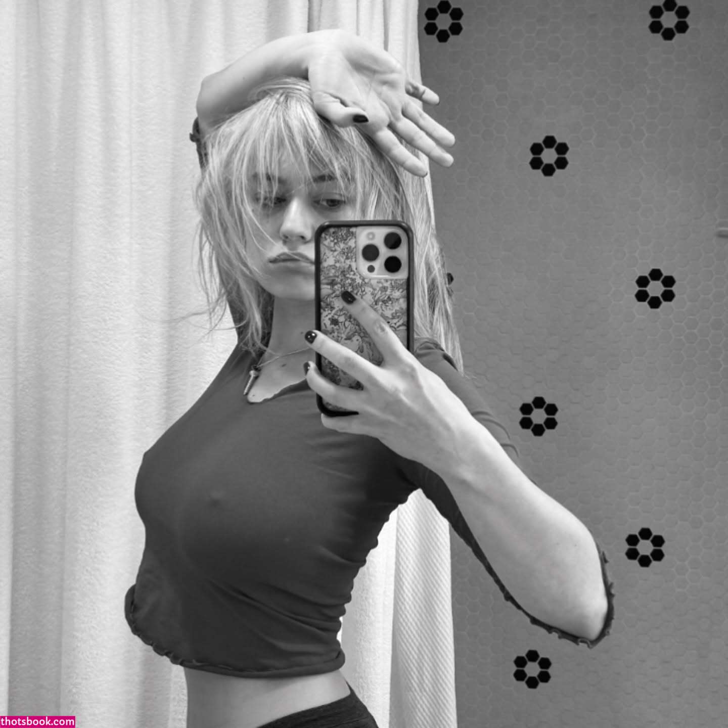 Ella Ballentine Photo #1