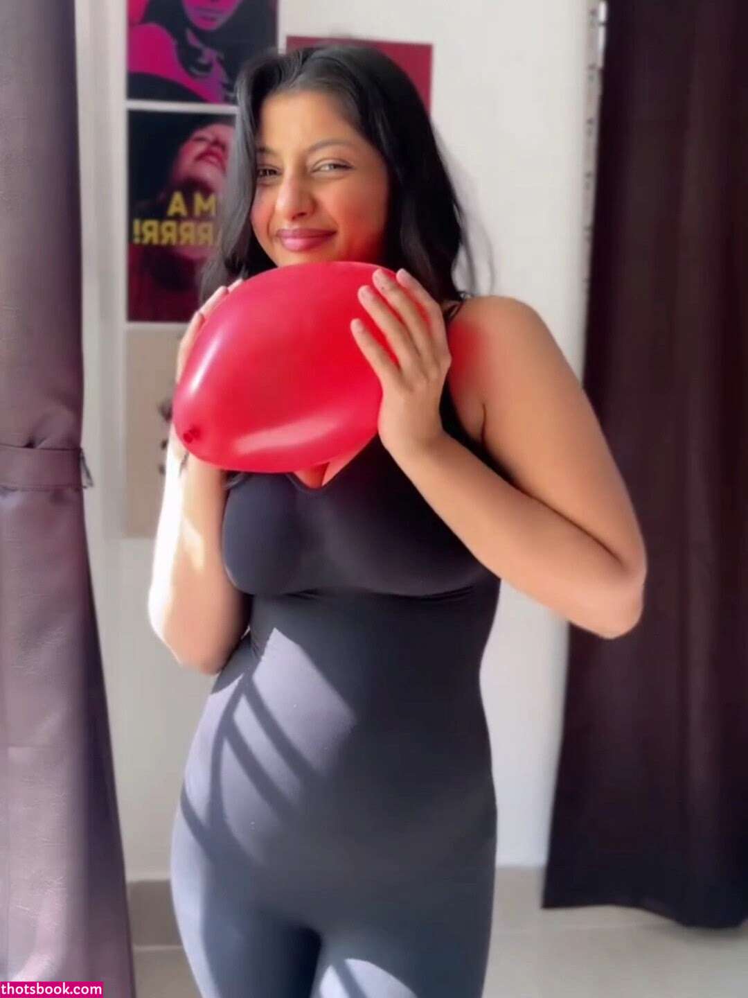 Rashi Singh Photo #17