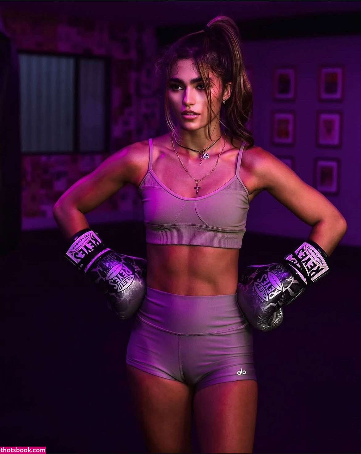 Rayna Vallandingham Photo #14