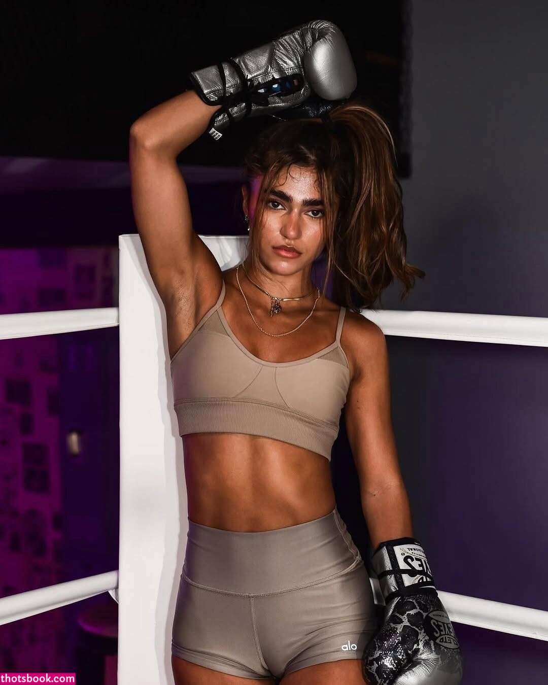 Rayna Vallandingham Photo #18