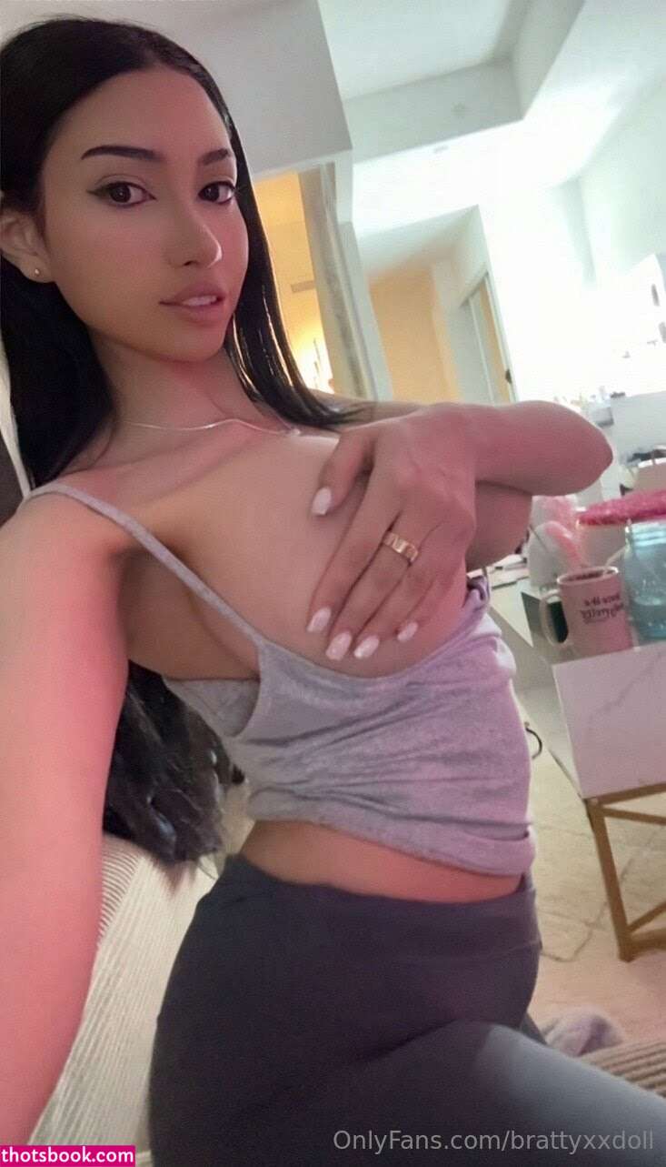 brattyxxdoll Photo #5